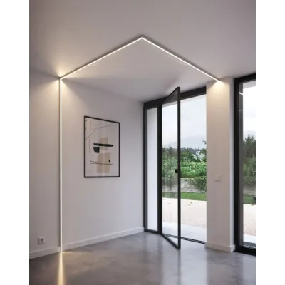 Listwy oświetleniowe LED Orac Decor – jak zbudować nastrojowe światło na długie wieczory